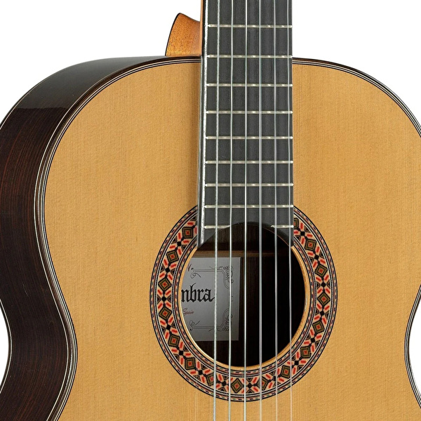 Alhambra 8P Natural Klasik Gitar ve Hard Case